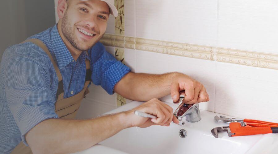 Professional clogged drains services in Quitman, AR